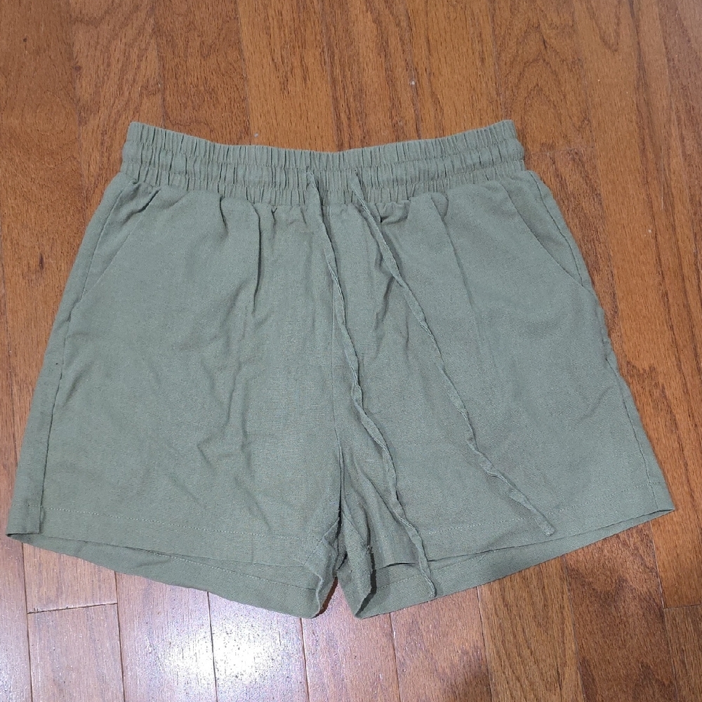 Light Olive‎ Green Casual Shorts